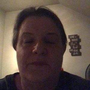 Meet your Posher, Lorie